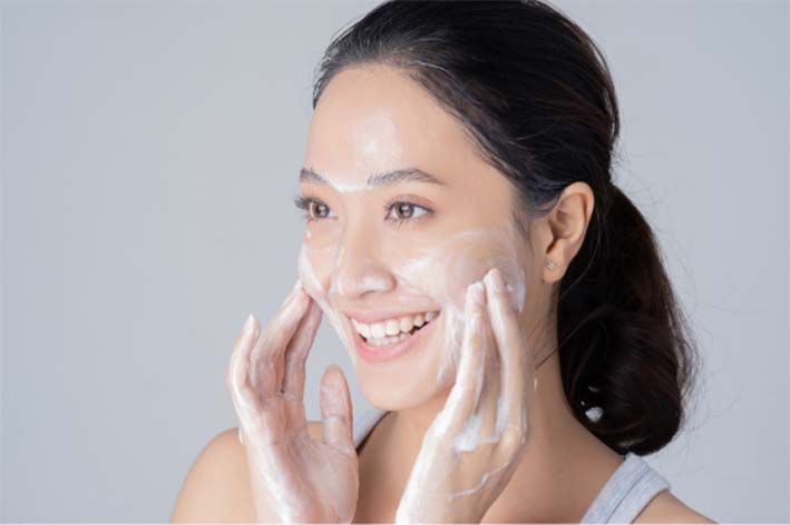 Kulit Sehat dengan Cetaphil Daily dan Oily Skin Cleanser