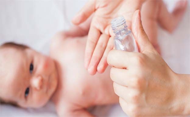 PureBB Warming Oil, Menghangatkan Tubuh dan Melindungi Kulit Bayi Anda