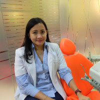 Drg. AYU PUJININGRUM, Sp.KG