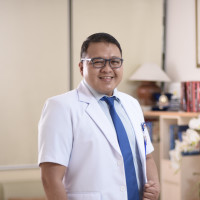 dr. ARIEF POETRANTO, Sp.B-KBD