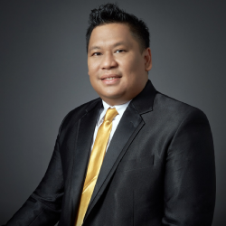 dr. RICKY EDWIN PANDOPATAN HUTAPEA, Sp.OT, K-Hip &amp; Knee