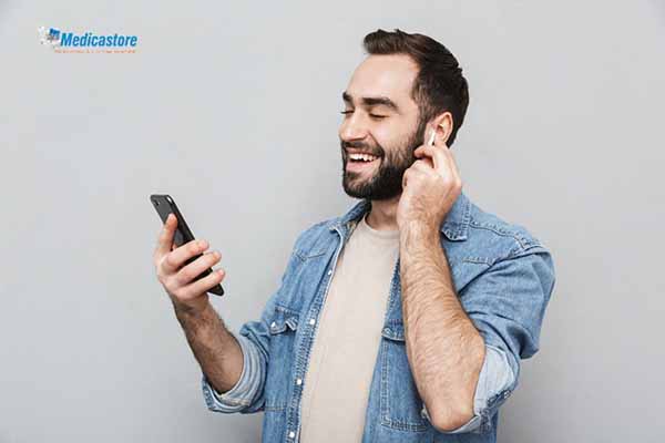 Tips Mencegah Bahaya Headset Bluetooth 