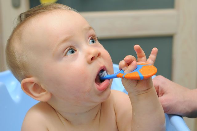 Hal-Hal yang Perlu Diperhatikan saat Odontiasis (Tumbuh Gigi pada Anak)
